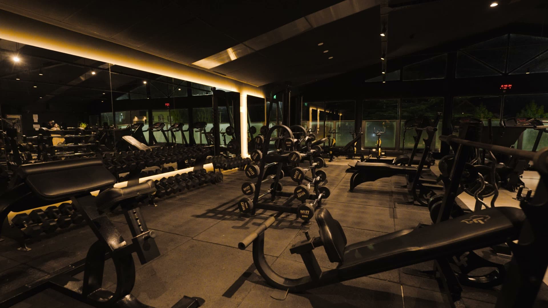 Piso de musculación de Seventh